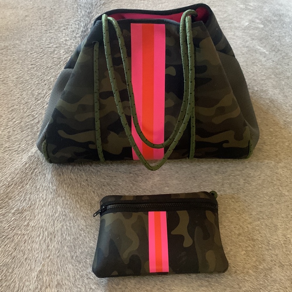 Haute Shore Neoprene Camouflage purse with wristlet - washable
